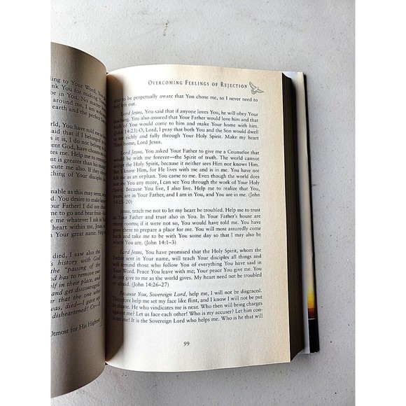 Praying God's Word : Praying God's Word:Breaking Free from Spiritual Strongholds - Picture 4 of 5